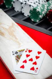Pengguna menikmati permainan mobile sports dan casino di Jakarta